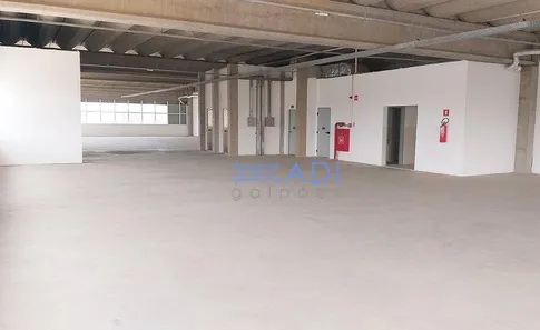 Galpão / Depósito / Armazém para alugar, 2340m² no Jardim Mutinga, Barueri