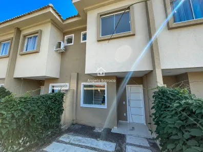 Sobrado com 2 Quartos para alugar, 91m² no Barroco (Itaipuaçu), Maricá