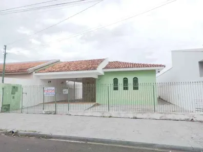Casa com 3 Quartos para alugar, 252m² no Jardim Everest, Presidente Prudente