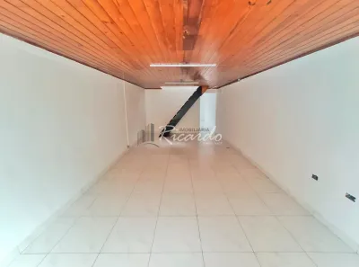 Loja / Salão / Ponto Comercial para alugar, 207m² no Centro, Arapongas