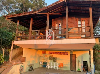 Casa com 3 Quartos à venda, 120m² no Castelanea, Petrópolis