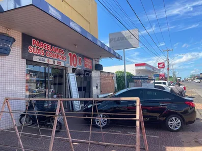 Galpão / Depósito / Armazém à venda, 720m² no Centro, Timon