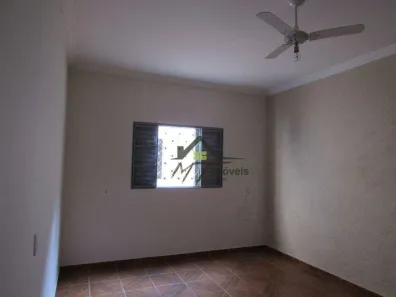 Casa com 3 Quartos para alugar, 140m² no Parque João de Vasconcelos, Sumaré