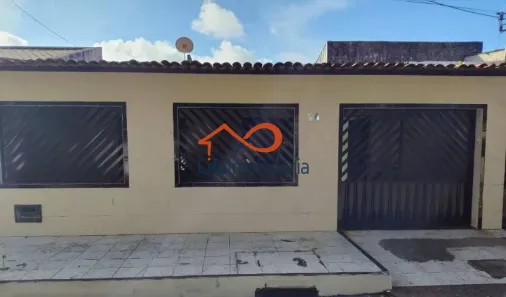 Casa com 3 Quartos à venda, 180m² no Aeroporto, Aracaju