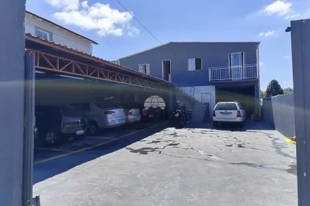 Galpão / Depósito / Armazém à venda, 250m² no Vila Dona Fina, Campo Largo
