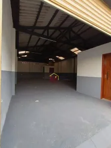 Galpão / Depósito / Armazém à venda, 120m² no Loteamento Residencial e Comercial Flamboyant, Pindamonhangaba