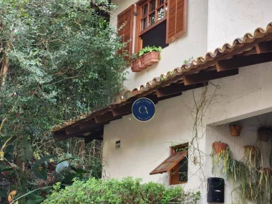 Casa de Condomínio com 3 Quartos para venda ou aluguel, 185m² no Chácara do Refúgio, Carapicuíba