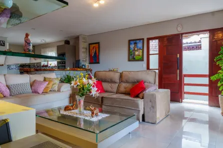Casa com 3 Quartos à venda, 193m² no Alpes Suiços, Gravatá