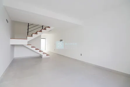 Sobrado com 2 Quartos à venda, 107m² no Itoupava Norte, Blumenau