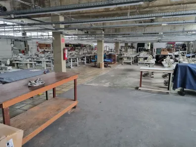 Prédio Inteiro para alugar, 1050m² no Bingen, Petrópolis