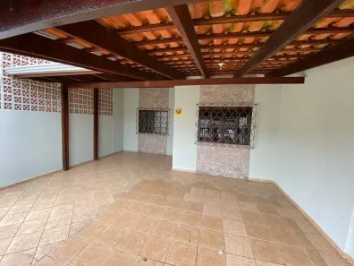 Casa com 2 Quartos para alugar, 53m² no Costeira, São José dos Pinhais