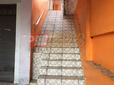 Prédio Inteiro à venda, 250m² no Taboão, Diadema