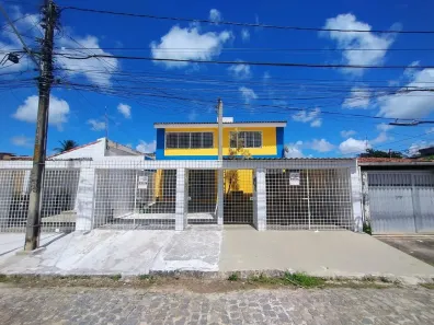 Casa com 3 Quartos para alugar, 170m² no Engenho do Meio, Recife