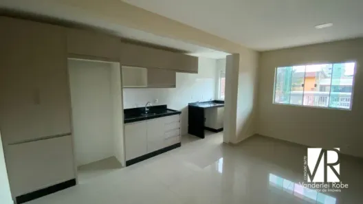 Apartamento com 2 Quartos para alugar, 66m² no Areias, Camboriú