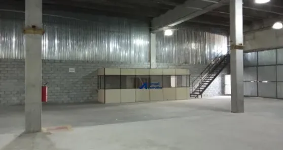 Galpão / Depósito / Armazém para alugar, 760m² no Santa Fé, Osasco
