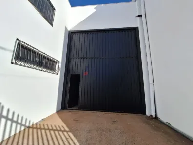 Galpão / Depósito / Armazém para alugar, 599m² no Parque São José, São Carlos