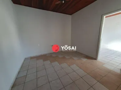 Casa com 2 Quartos para alugar, 50m² no Vila Nova, Londrina