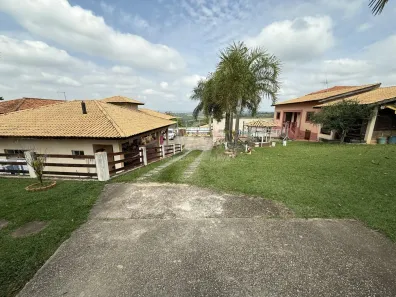 Fazenda / Sítio / Chácara com 6 Quartos à venda, 345m² no Jundiaquara, Araçoiaba da Serra