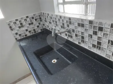 Casa de Vila com 2 Quartos para alugar, 80m² no km 18, Osasco