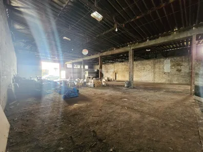 Galpão / Depósito / Armazém com 1 Quarto à venda, 800m² no Santo Antônio, Divinópolis