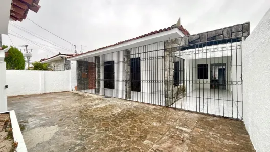 Casa com 5 Quartos para alugar, 308m² no Estados, João Pessoa