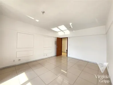 Conjunto Comercial / Sala à venda, 28m² no Centro, Betim