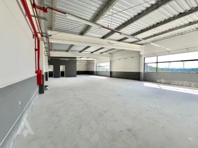 Galpão / Depósito / Armazém para alugar, 210m² no Do Salto, Blumenau