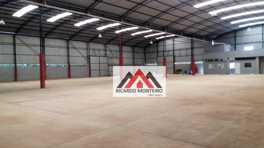 Galpão / Depósito / Armazém à venda, 2200m² no Moreira César, Pindamonhangaba
