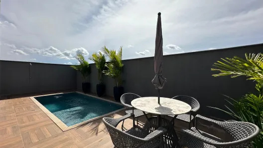 Sobrado com 4 Quartos à venda, 210m² no Jardins Capri, Senador Canedo
