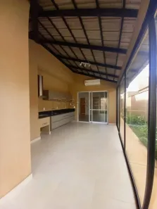 Casa de Condomínio com 3 Quartos para alugar, 158m² no Alto do Vale, Cravinhos