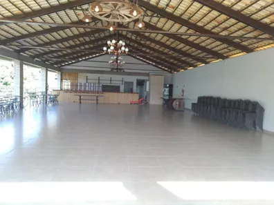 Conjunto Comercial / Sala para alugar, 300m² no Área Rural de Viçosa, Viçosa