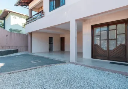 Casa com 3 Quartos à venda, 400m² no Água Verde, Blumenau