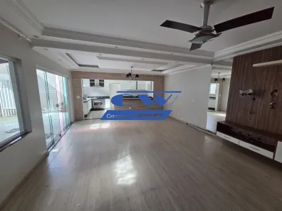 Sobrado com 3 Quartos para alugar, 120m² no Carioca, São José dos Pinhais