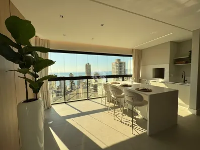 Apartamento com 3 Quartos à venda, 137m² no Meia Praia, Itapema