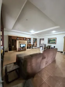 Fazenda / Sítio / Chácara com 4 Quartos à venda, 2000m² no Vargem Grande, Rio de Janeiro