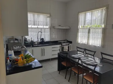 Sobrado com 4 Quartos à venda, 2877m² no Portão, Lauro de Freitas