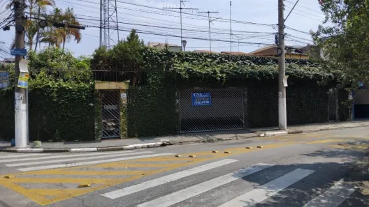 Casa Comercial com 3 Quartos para alugar, 247m² no Parque Assunção, Taboão da Serra