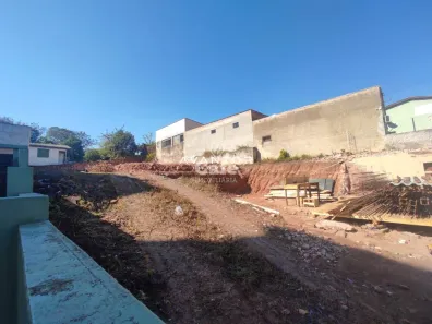 Terreno / Lote / Condomínio à venda, 623m² no Centro, Santa Maria