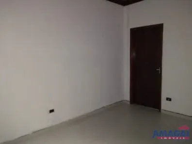 Casa Comercial para alugar, 73m² no Centro, Jacareí