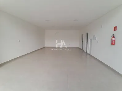 Conjunto Comercial / Sala para alugar, 155m² no Amizade, Jaraguá do Sul