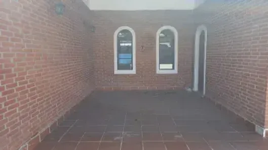Casa com 2 Quartos para alugar, 100m² no Jardim Flórida, Jacareí