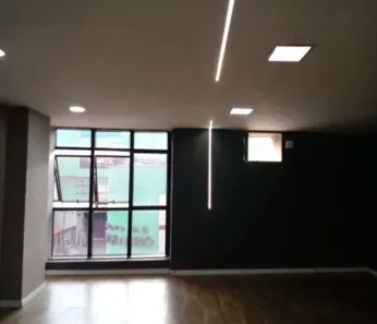 Conjunto Comercial / Sala para alugar, 30m² no Jardim Vinte e Cinco de Agosto, Duque de Caxias