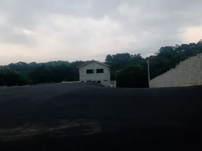 Galpão / Depósito / Armazém para alugar, 300m² no Veraneio Maracanã, Itaquaquecetuba