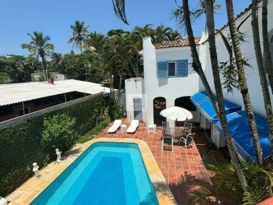 Casa com 5 Quartos para venda ou aluguel, 405m² no Balneário Praia do Pernambuco, Guarujá