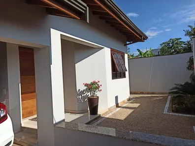 Casa com 3 Quartos à venda, 340m² no Chácara São Benedito, Capivari