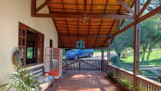 Fazenda / Sítio / Chácara com 3 Quartos à venda, 200m² no Capivari, Colombo