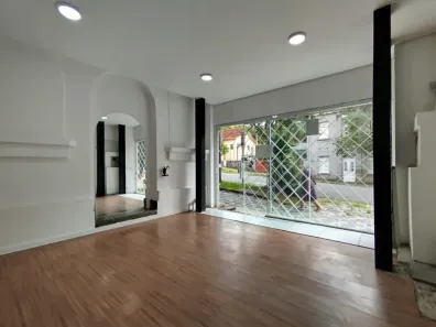 Loja / Salão / Ponto Comercial para alugar, 36m² no Centro, Curitiba