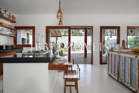 Casa com 6 Quartos à venda, 215m² no Centro, Porto Seguro