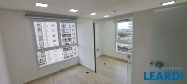 Conjunto Comercial / Sala para alugar, 37m² no Jardim, Santo André