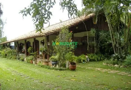 Fazenda / Sítio / Chácara com 11 Quartos à venda, 600m² no Chácara Marambaia, Caçapava